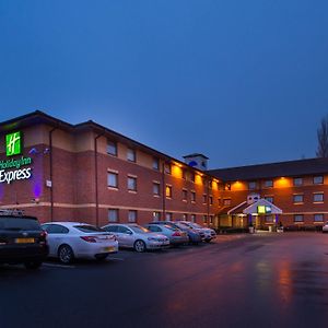 Holiday Inn Express Taunton East By Ihg